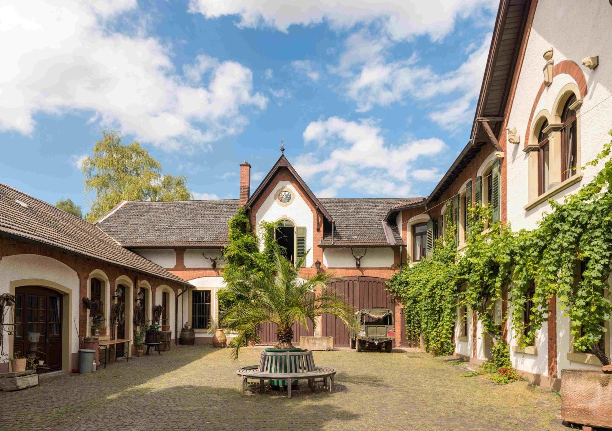 Heinrichs Winery Bed & Breakfast Langenlonsheim Buitenkant foto