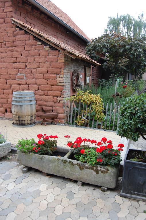 Heinrichs Winery Bed & Breakfast Langenlonsheim Buitenkant foto