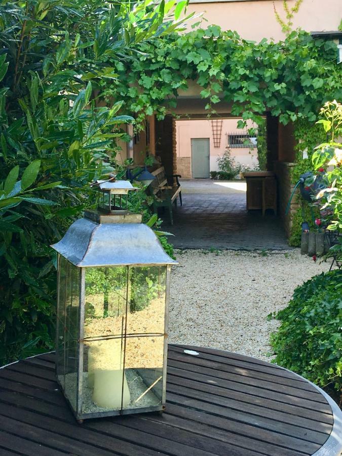 Heinrichs Winery Bed & Breakfast Langenlonsheim Buitenkant foto